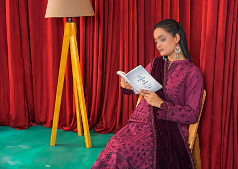 Momina 0.2 Fancy Winter Fabric Collection:24 By Sobia Waseem D-03