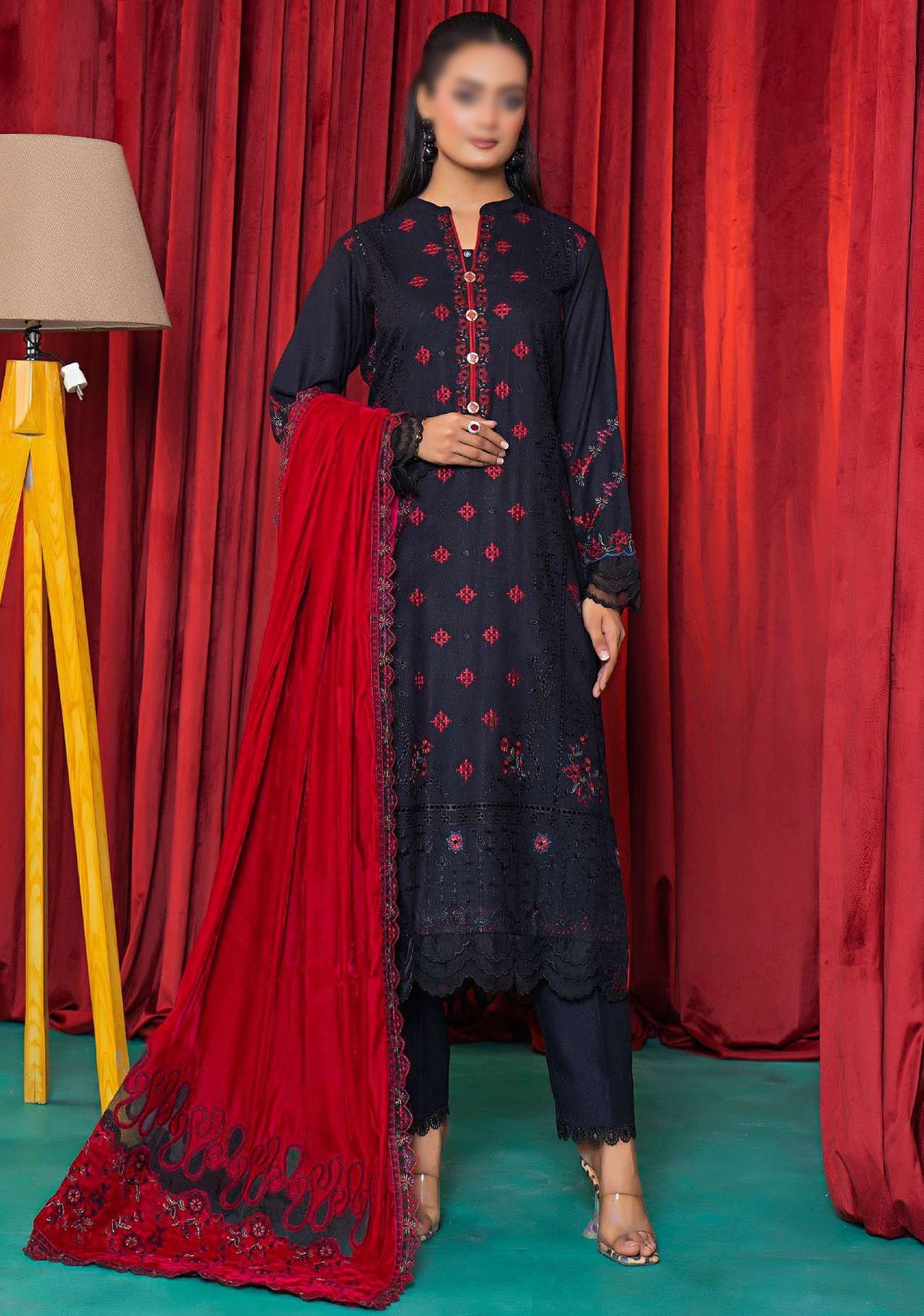 Momina 0.2 Fancy Winter Fabric Collection:24 By Sobia Waseem D-05