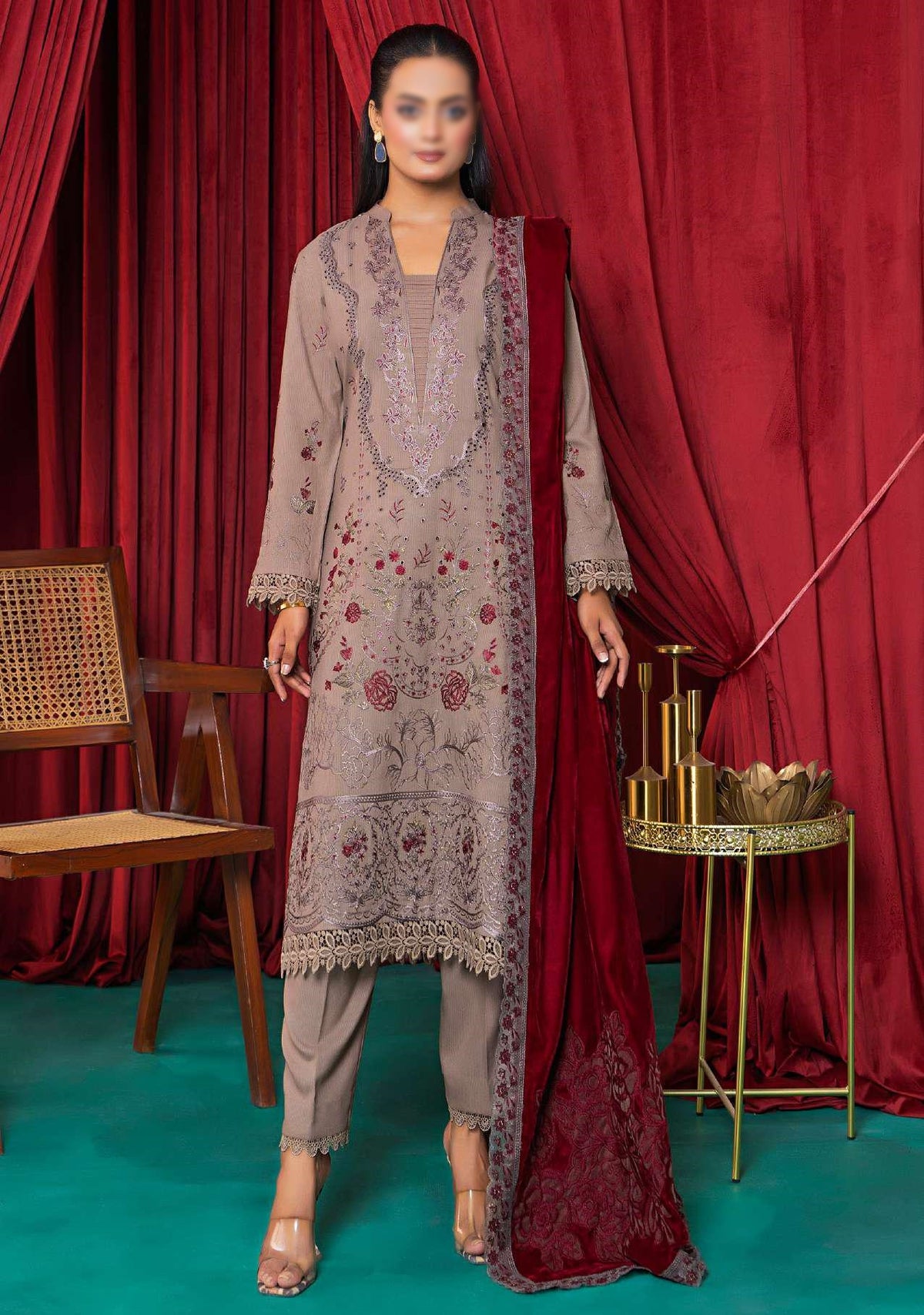 Momina 0.2 Fancy Winter Fabric Collection:24 By Sobia Waseem D-06