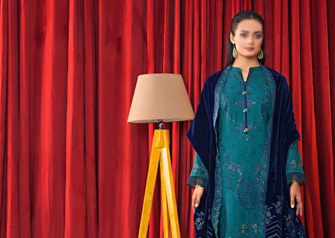 Momina 0.2 Fancy Winter Fabric Collection:24 By Sobia Waseem D-07