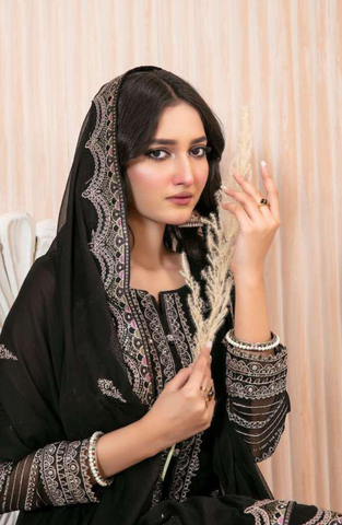 Lashkara by Tawakkal Fabrics | Fancy Embroidered Chiffon 3 Piece Semi-Stitched Suit D-4