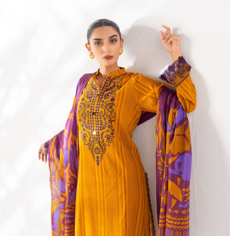 Salina Digital Printed Lawn Vol-16 By Regalia Tex Un Stitched 3Pcs D-04