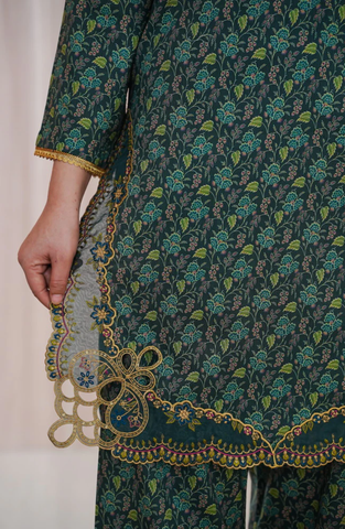 AIRA by Aizal | Festive Embroidered & Printed Lawn 2 Piece Stitched Suit D-1