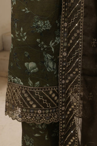 Malika Embroidered Lawn Volume 5 By Sadabahar D-01