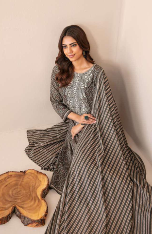 TYLA by Tawakkal Fabrics | Gala Embroidered Rotary Printed Lawn 3 Piece Unstitched Suit D-4