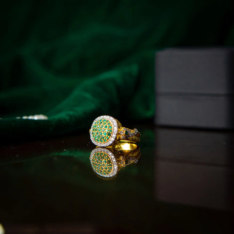 SQUARE STUDDED GREEN ZIRCONS RING
