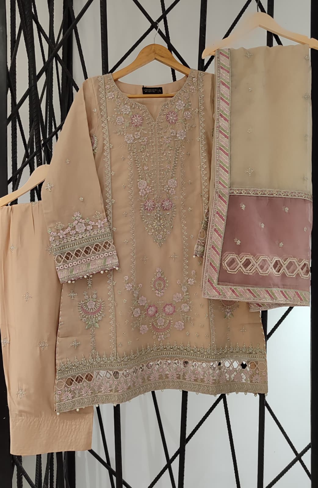 Mahpara by Sadabahar | Organza Embroidered 3 Piece Stitched Suit D-4