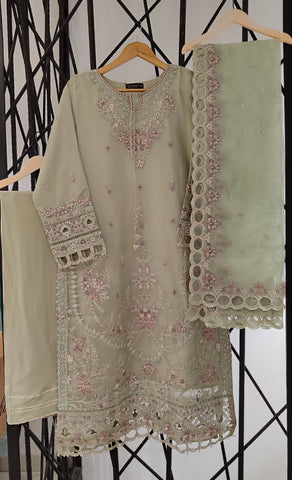 Mahpara by Sadabahar | Organza Embroidered 3 Piece Stitched Suit D-5