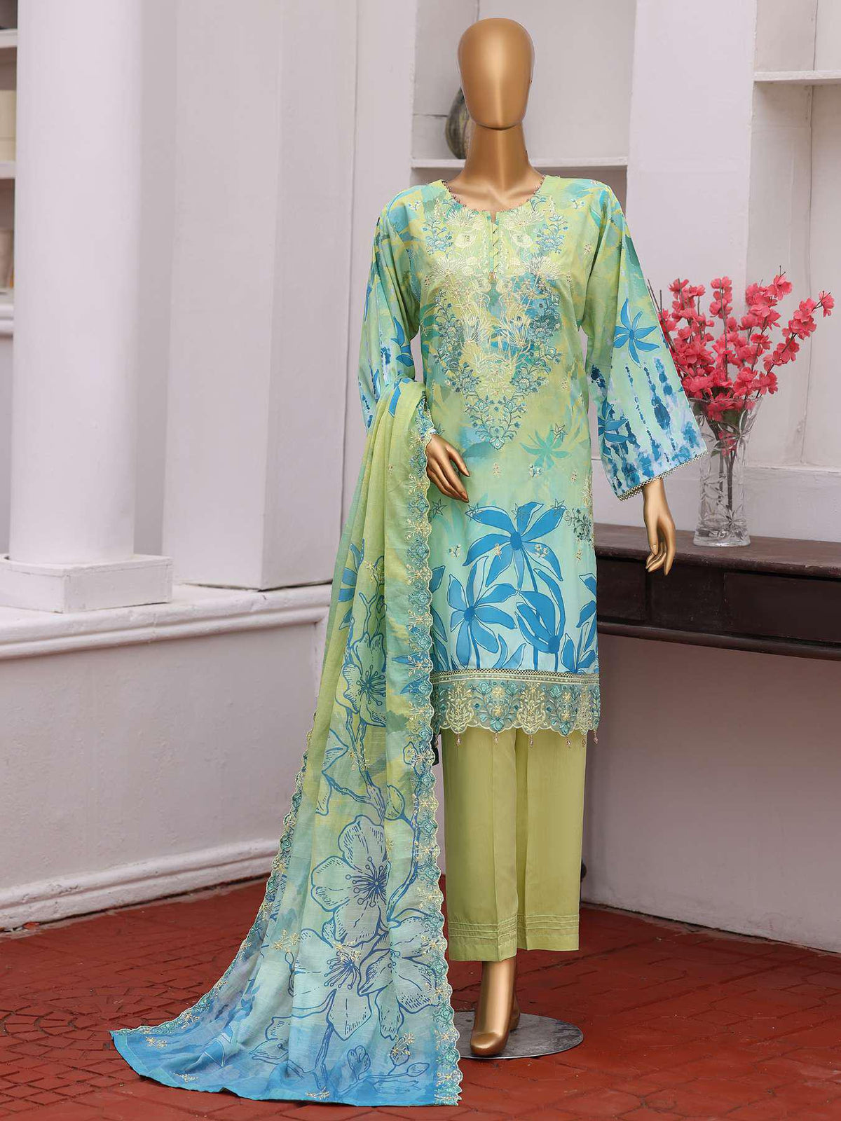 Winter Cut Dana | 3 Piece Semi-Stitched Embroidered Suit D-2