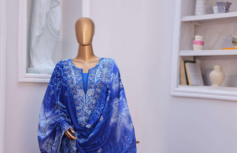 Winter Cut Dana | 3 Piece Semi-Stitched Embroidered Suit D-8