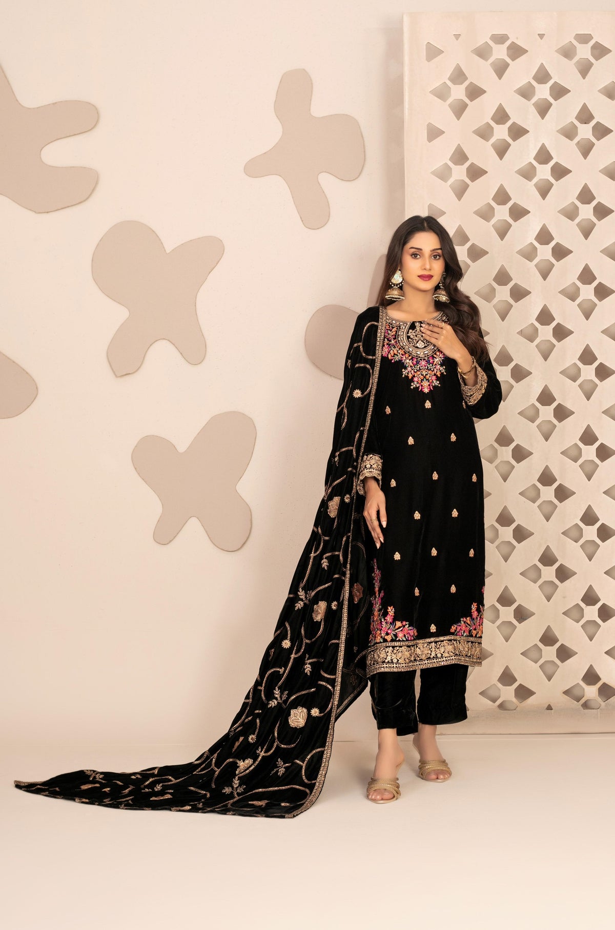 The Valvet Story 3 Piece Un-Stitched Collection By Tawakkal D-5757