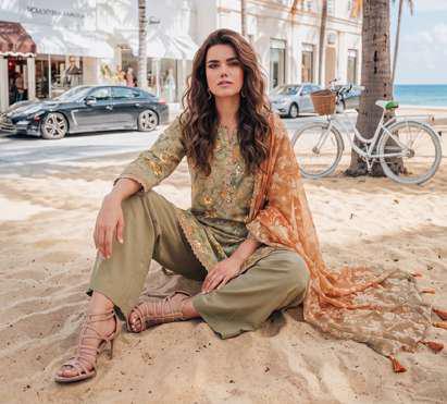 Colors by AlZohaib vol-2 | Digital Printed Lawn 3 Piece Unstitched Suit D-8
