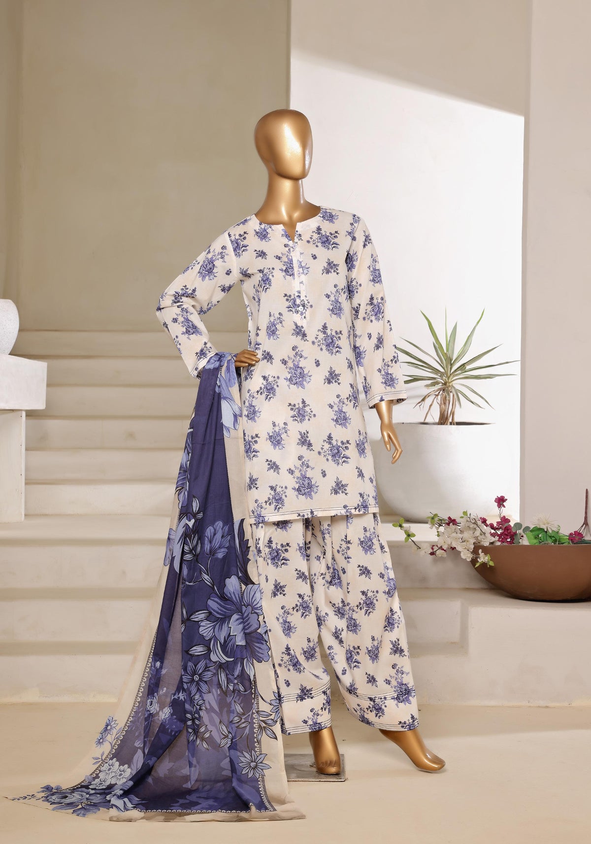Printed Lawn With Farshi Shalwar Collection By Sadabahar D-04