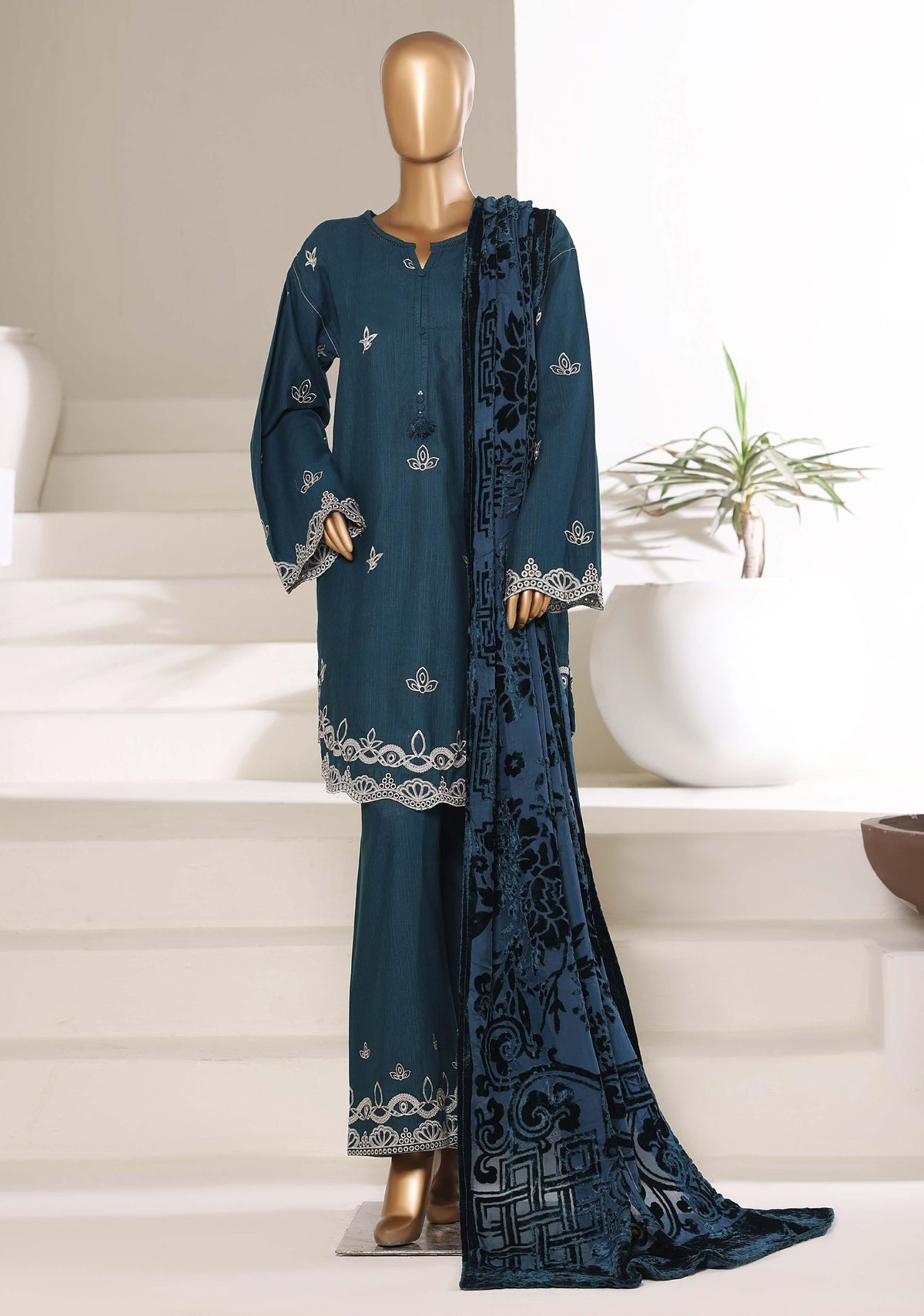 SADABAHAR Luxury Khaddar Karandi with Palachi Shawl 3Pc Stitched D-03