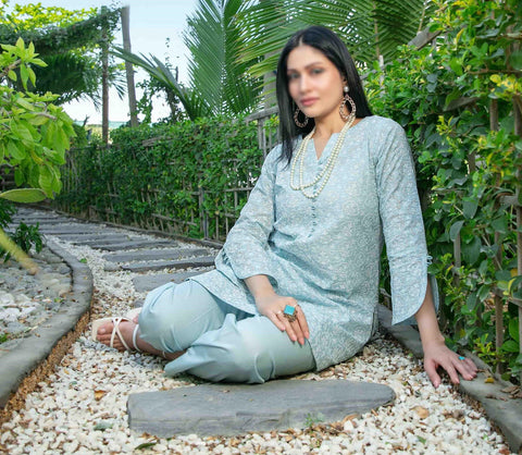 KIRAZ Un-Stitched Schiffli Jaal Emb Slub Lawn D-2029
